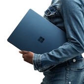 Microsoft představil Surface Pro 6 a Surface Laptop 2