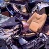 Náklaďák smetl Teslu Model S, ta neshořela a řidič odešel se zlomenou rukou