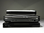 Srovnání - zezhora MDA Compact, HTC Universal, iPAQ hx4700
