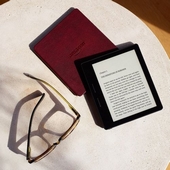 Amazon Kindle Oasis: drahá čtečka s unikátním designem