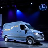 Amazon spouští svou rozvážkovou službu, koupil 20 tisíc Sprinterů