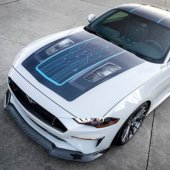 Ford Mustang Lithium: elektrický sporťák s 6stupňovým manuálem