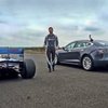Tesla Model S vs Formule 1: jak to dopadne?