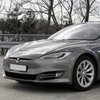Tesla zaplatí v Číně pokutu 3,8 mil. Kč za prodej bouraného auta jako bezvadného