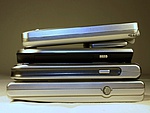 Porovnání pravých stran :: Zezhora Mio 168, iPAQ h4150, LOOX 720, Acer n35