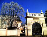 Brána hřbitova