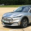 What Car otestoval elektromobily: Model 3 vyhrál efektivitou, Mustang dojezdem